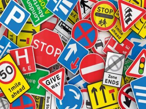 Các biển báo giao thông thông dụng nhất bằng tiếng Anh